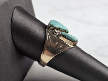 Load image into Gallery viewer, Womens Vintage Estate Sterling Silver Southwestern Turquoise Ring 6.2g E511
