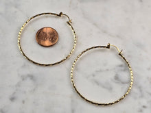 Load image into Gallery viewer, Pr Womens Vintage Estate 14K Gold Twisted Hoop Earrings, 3.9g E5140