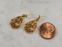 Load image into Gallery viewer, Womens Vintage Estate 10K Mixed Gold Grape Leaf Earrings 4.0g #E5146