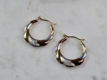 Load image into Gallery viewer, Pr Womens Vintage Estate 10K Mixed Gold Israel Hoop Earrings, 0.7g E5147