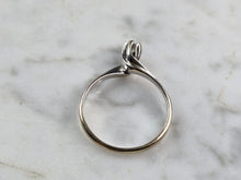 Load image into Gallery viewer, Womens Vintage Estate 18k White Gold Solitaire Diamond Ring 2.2g  E5151