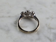 Load image into Gallery viewer, Womens Vintage Estate 14k White Gold Diamond Ring 2.6g E5160