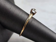 Load image into Gallery viewer, Womens Vintage Estate 14k Gold Diamond Engagement Ring 1.6g E5163