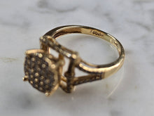 Load image into Gallery viewer, Womens Vintage Estate 14K Yellow Gold Modernist Diamond Cluster Ring 3.9g E5165