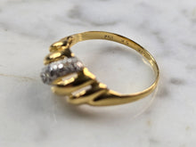 Load image into Gallery viewer, Womens Vintage Estate 18K Gold Modernist Diamond Ring 1.8g  E5167