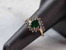 Load image into Gallery viewer, Womens Vintage Estate 10K Gold Emerald &amp; Diamond Ring 3.7g E5170