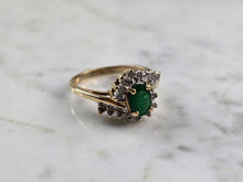 Load image into Gallery viewer, Womens Vintage Estate 10K Gold Emerald &amp; Diamond Ring 3.7g E5170