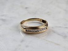 Load image into Gallery viewer, Mens Vintage Estate 10k Yellow Gold Diamond Ring 3.0g #E5185
