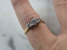 Load image into Gallery viewer, Womens Vintage Estate 10K Yellow Gold Diamond Ring 2.5g E5187