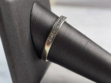 Load image into Gallery viewer, Womens Vintage Estate 10K White Gold Diamond Ring 2.5g #E5189