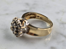 Load image into Gallery viewer, Womens Vintage Estate 10K Yellow Gold Diamond Cluster Ring 3.3g E5191