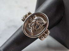 Load image into Gallery viewer, Womens Vintage Estate Heavy Sterling Silver Victorian Cameo Ring 17.7g E5195