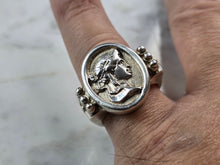 Load image into Gallery viewer, Womens Vintage Estate Heavy Sterling Silver Victorian Cameo Ring 17.7g E5195