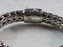 Load image into Gallery viewer, Womens John Hardy Sterling Silver Black Sapphire Bracelet, 77.4g #E5198