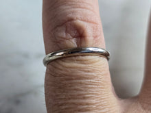 Load image into Gallery viewer, Womens Vintage Estate 14K White Gold Wedding Band Ring, 1.6g E5234
