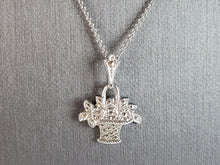Load image into Gallery viewer, Womens Vintage Estate Sterling Silver Necklace Flower Basket Pendant 3.3g E5249