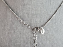 Load image into Gallery viewer, Womens Vintage Estate Sterling Silver Necklace Flower Basket Pendant 3.3g E5249