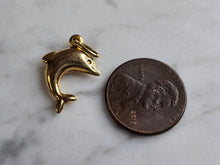 Load image into Gallery viewer, Womens Vintage Estate 14K Yellow Gold Dolphin Pendant 1.1g E5295