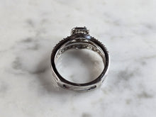 Load image into Gallery viewer, Womens Vintage Estate 10K White Gold Diamond Engagement Ring 5.2g E5331