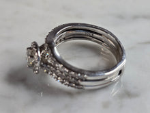 Load image into Gallery viewer, Womens Vintage Estate 10K White Gold Diamond Engagement Ring 5.2g E5331