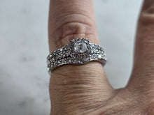Load image into Gallery viewer, Womens Vintage Estate 10K White Gold Diamond Engagement Ring 5.2g E5331
