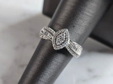 Load image into Gallery viewer, Womens Vintage Estate 14k White Gold Diamond Keepsake Ring 3.2g E5352