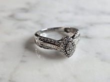 Load image into Gallery viewer, Womens Vintage Estate 14k White Gold Diamond Keepsake Ring 3.2g E5352