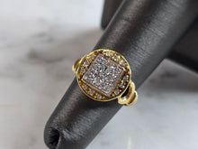 Load image into Gallery viewer, Womens Vintage Estate 18K Yellow Gold Diamond Ring 4.1g E5367