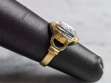Load image into Gallery viewer, Womens Vintage Estate 18K Yellow Gold Diamond Ring 4.1g E5367