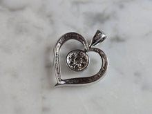 Load image into Gallery viewer, Womens Vintage Estate 14K White Gold Diamond Heart Pendant 3.3g E5396