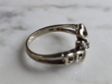 Load image into Gallery viewer, Womens Vintage Estate 10k White Gold Heart Ring 2.8g E5417