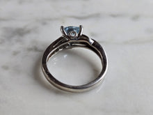 Load image into Gallery viewer, Womens Vintage Estate 10K White Gold Aqua Diamond Ring 2.5g #E5420