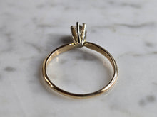 Load image into Gallery viewer, Womens Vintage Estate 14k Gold Diamond Engagement Ring 1.8g E5433