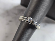 Load image into Gallery viewer, Womens Vintage Estate 14K White Gold Diamond Ring Set, 4.1g E5454