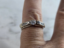 Load image into Gallery viewer, Womens Vintage Estate 14K White Gold Diamond Ring Set, 4.1g E5454