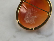 Load image into Gallery viewer, Womens Vintage Estate 14k Yellow Gold Cameo Brooch Pendant 5.0g E5501
