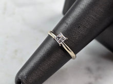Load image into Gallery viewer, Womens Vintage Estate 14k White Gold Diamond Engagement Ring 2.1g #E5504