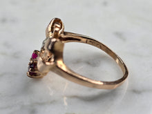 Load image into Gallery viewer, Womens Vintage Estate 18K Rose Gold Diamond Ruby Bow Ring, 3.7g E5510