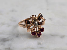 Load image into Gallery viewer, Womens Vintage Estate 18K Rose Gold Diamond Ruby Bow Ring, 3.7g E5510