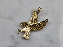 Load image into Gallery viewer, Vintage Estate 14K Yellow Gold Eagle Pendant 2.3g E5524