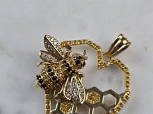 Load image into Gallery viewer, Womens Vintage Estate 14K Yellow Gold CZ Honeycomb Bee Pendant 4.0g E5525