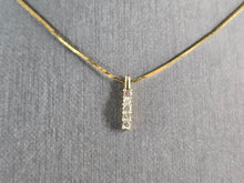 Load image into Gallery viewer, Womens Vintage Estate 14K Yellow Gold Diamond Pendant Necklace 3.2g E5530