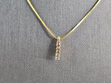Load image into Gallery viewer, Womens Vintage Estate 14K Yellow Gold Diamond Pendant Necklace 3.2g E5530