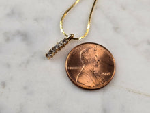 Load image into Gallery viewer, Womens Vintage Estate 14K Yellow Gold Diamond Pendant Necklace 3.2g E5530