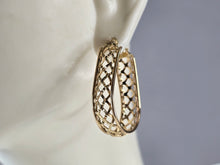 Load image into Gallery viewer, Pr Womens Vintage Estate 14K Yellow Gold Filigree Hoop Earrings, 3.8g E5537