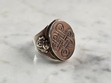 Load image into Gallery viewer, Womens Vintage Estate Sterling Silver Celtic Eternity Knot Ring 7.2g E5563