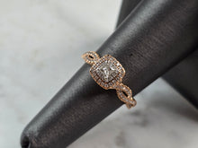 Load image into Gallery viewer, Womens Vintage Estate 10K Rose Gold Diamond Ring 2.9g E5573