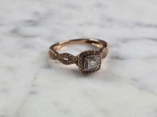 Load image into Gallery viewer, Womens Vintage Estate 10K Rose Gold Diamond Ring 2.9g E5573