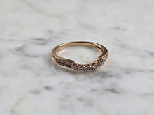 Load image into Gallery viewer, Womens Vintage Estate 14K Yellow Gold Diamond Ring 2.3g E5584