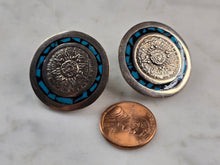 Load image into Gallery viewer, Womens Vintage Sterling Silver Mayan Aztec Stud Earrings 20.3g E5595